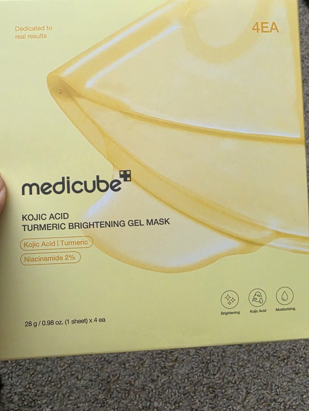 Medicube Tumeric bundle Plus Free Masks - Picture 6 of 7